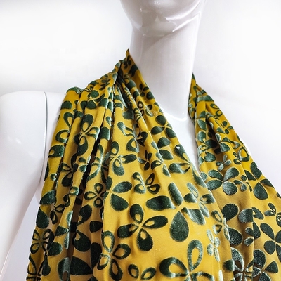 طرح گل پارچه مخملی کره ای 140 گرمی برای روسری زنانه
